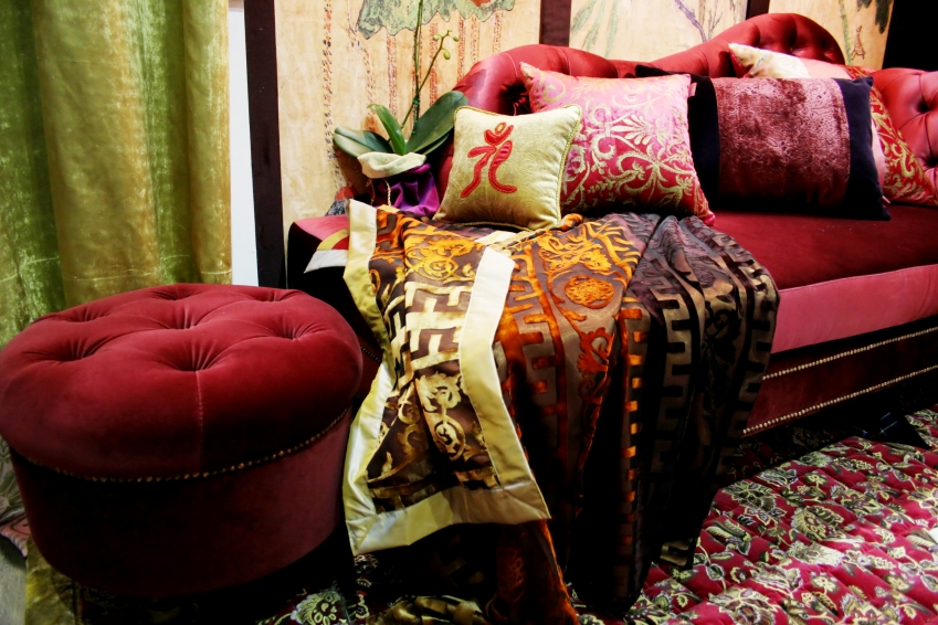 Beautiful velvet lounge