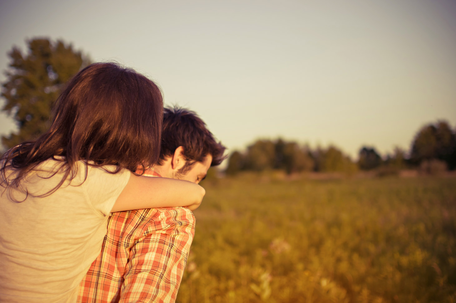 summer-couple-joy