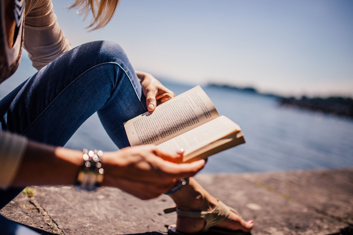 girl-reading-book